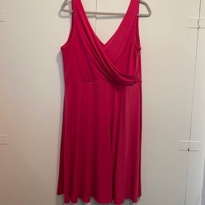 Isaac Mizrah sleeveless v neck dress